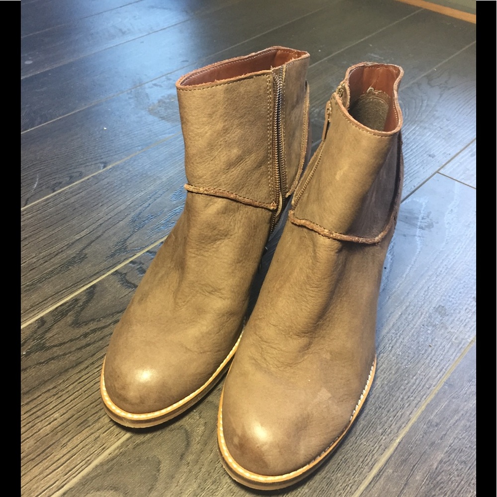 Crown Vintage Leather Booties